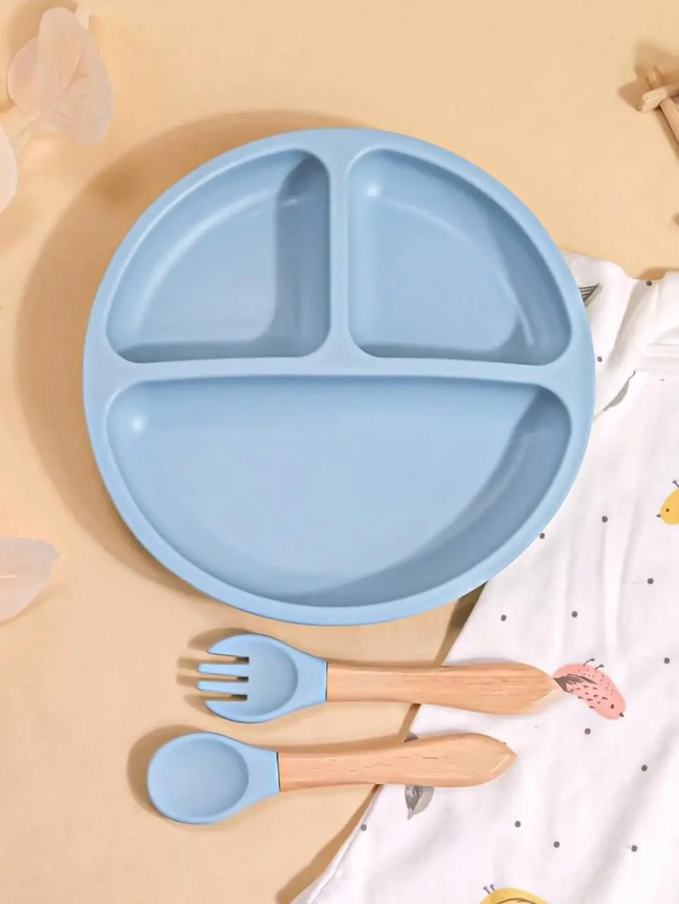 SET DE CUBIERTOS Y PLATO PLANO CON VENTOSAS AZUL  
